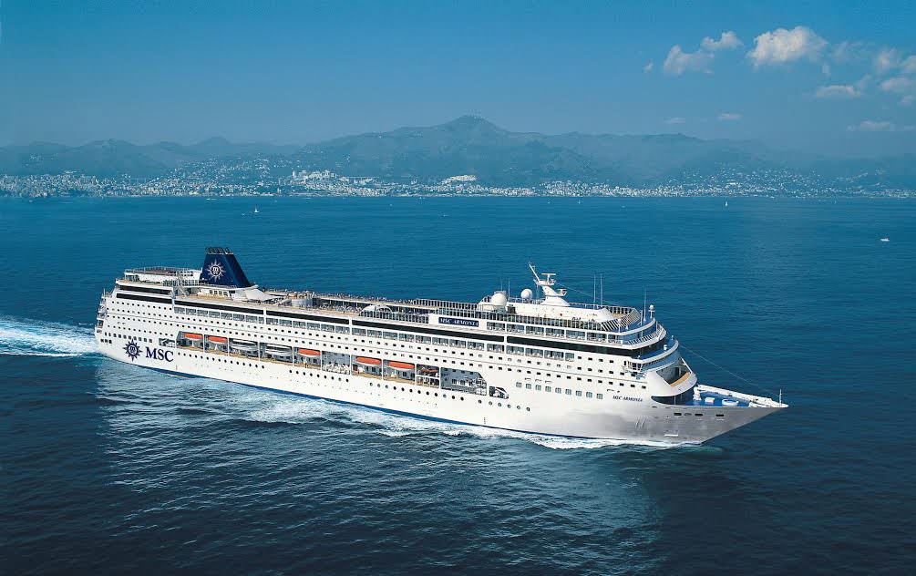 Menu Di Natale Cracco.Vacanze Di Natale 2014 Carlo Cracco Firma I Menu A Bordo Delle Navi Msc Crociere Newsfood Nutrimento E Nutrimente News Dal Mondo Food